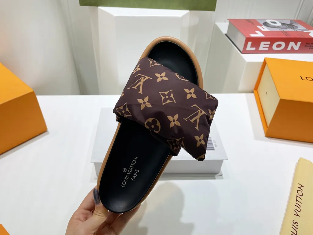 Louis Vuitton Shoe 